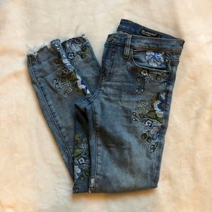 Blank NYC Back To Nature Floral Embroidered Jeans